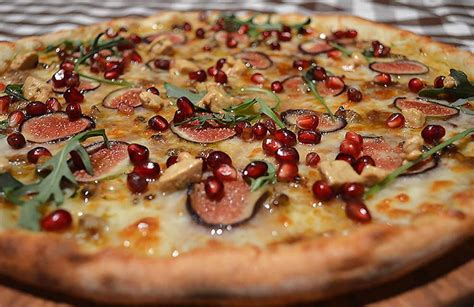 Oven hot pizza , great tasting subs fresh salads & delicious dinners ! PRESENTADO EL LIBRO "LA PIZZA ES ALTA COCINA" | Saboreando ...