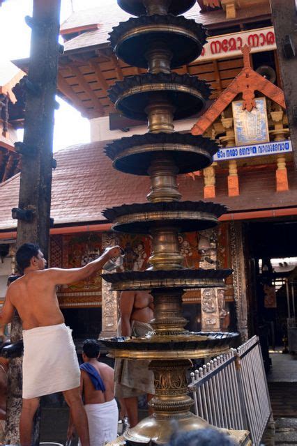 Guruvayur Temple Lord Krishnas Abode In Gods Own Country