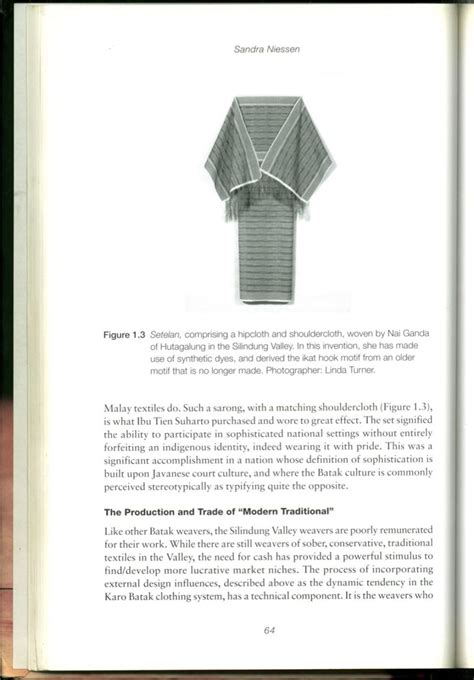 Re Orienting Fashion The Globalization Of Asian Dress 2003 Fashion History Timeline