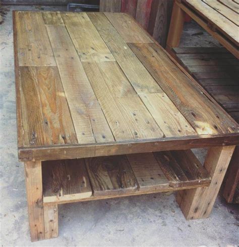 Large Wooden Pallet Coffee Table | 101 Pallets