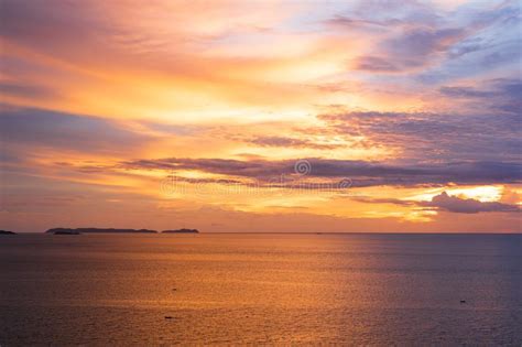Beautiful Seascape Sunset Sky Stock Image Image Of Orange Clouds