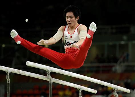 Jun 06, 2021 · 内村航平五輪4大会連続出場東京オリンピック代表出場決定！体操全日本種目別選手権結果 2021年6月5日群馬高崎アリーナで開催された体操全日本種目別選手権第1日で種目別鉄棒の内村航平選手が、スーパースコアで五輪4大会連続出場東京オリンピック代表出場に王手をかけました。 DAY 体操競技は今日が最終日 男子種目別平行棒に出場した加藤 ...