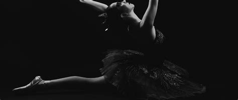 See Chorus Hall's Sleek, Lavish, And Fashionable Amenities