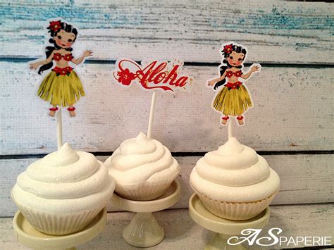 sweet bambinos Hawaiian Luau!
