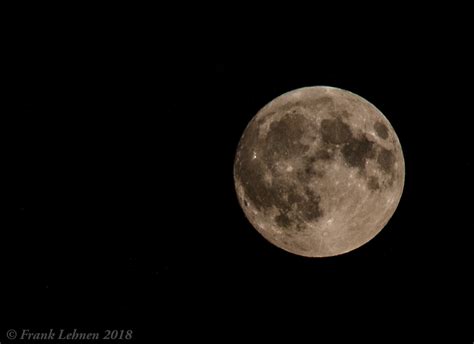 Er lässt unsere fantasie nur so sprudeln und zeigt uns. Vollmond August 2018 Foto & Bild | himmel, techniken ...