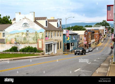 West Main Street Luray Virginia Stock Photo 156101460 Alamy