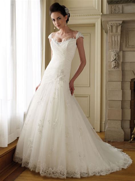 Cap sleeve pleated skirt cocktail dress with pockets. Dazzling Lace Wedding Dresses with Cap Sleeves - Sang Maestro