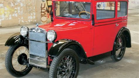 Der benz patent motorwagen von 1886 ist als das erste auto der welt bekannt. Historie: Der erste BMW kam aus Preußen - Motor - FAZ