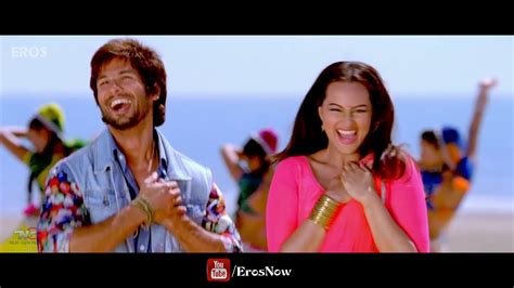 You can download free mp3 as a separate song and download a music collection from any artist saree ke fall sa full song with lyrics r rajkumar. Saree Ke Fall Sa - R… Rajkumar 2013 HD - YouTube