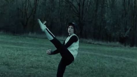 The Twilight Cast Took A Cat Movement Class To Film That Iconic Baseball Scene Twilight