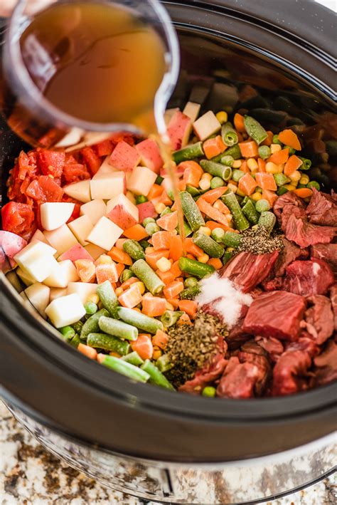 Slow cooker vegetable beef soup