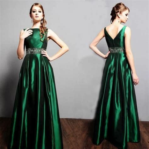 Emerald Green Long Prom Dress Elegant Boat Neck A Line Satin Evening