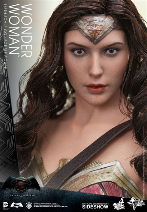 Wonder Woman Sixth Scale Figure By Hot Toys Movie Masterpiece Series 1