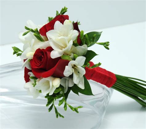 Pictures Of Red Rose Wedding Bouquets 11 Explore Top Designs Created