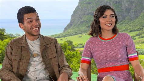 Jurassic World Newcomers Daniella Pineda And Justice Smith Exclusive Interview Youtube