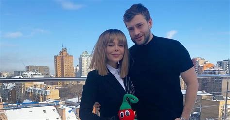 Grosu and григорий лепс, шариф, нико неман, ромади, татьяна ширко, николай тимохин, данил буранов новогодняя (single 2016). Алина Гросу и Роман Полянский обменялись кольцами — видео ...