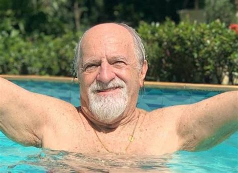 Ary fontoura (curitiba, january 27, 1933) is a brazilian television, theatre and film actor. Ary Fontoura posta vídeo malhando - Área VIP