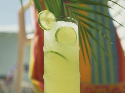 16 easy ways to make flavored lemonade. Enjoy the Refreshing Taste of Agave Lemonade | Recipe ...