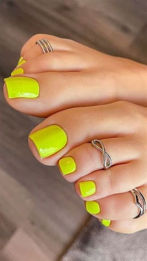 Simple Toe Nails Summer Toe Nails Pretty Toe Nails Cute Toe Nails Pretty Toes Spring Nails