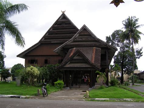 Gambar kartun rumah adat bali gambar gambar rumah adat. Kumpulan Gambar Rumah Adat Bali - Gambar Oz