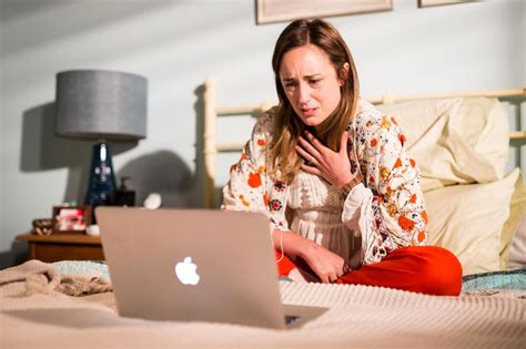 Neighbours Fans Praise Eve Morey After Sonya Loses Her Baby In