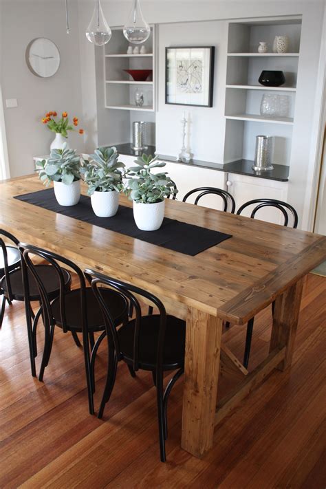 Rustic Dining Table Pairs With Bentwood Chairs Rustic Kitchen Tables