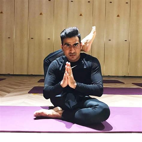 Yoga Instructors In Thane Professional Male Yoga Trainers In Mumbai