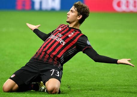 È originaria della costa rica ed è fidanzata con manuel locatelli da 4 anni. Giulia Provvedi - Manuel Locatelli (Milan): la notizia di ...