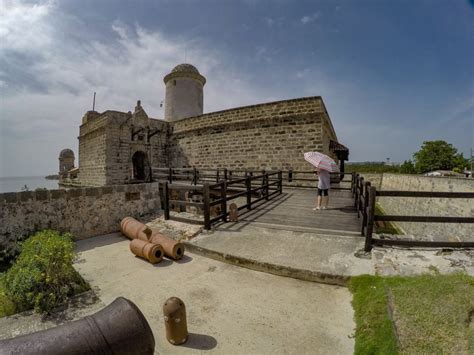 What to Do and See in and Around El Castillo de Jagua in Havana