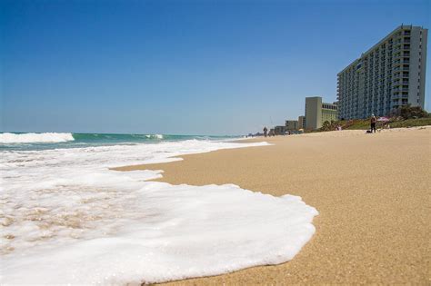 The warmest sea in key west in december is 79.9°f, and the coldest is 71.4°f. Weather Florida in April 2021: Temperature & Climate