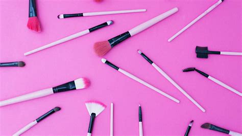 how to clean makeup brushes and how often you should clean them step by step hello