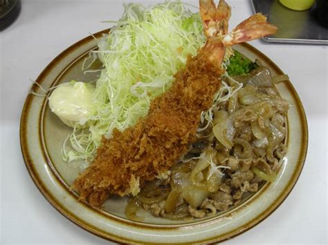 I introduce three shops in tokyo of i was impressed of cutlet curry that i had eat so far and thought it was very delicious. くにろく 東京食べある記: キッチン南海 神保町