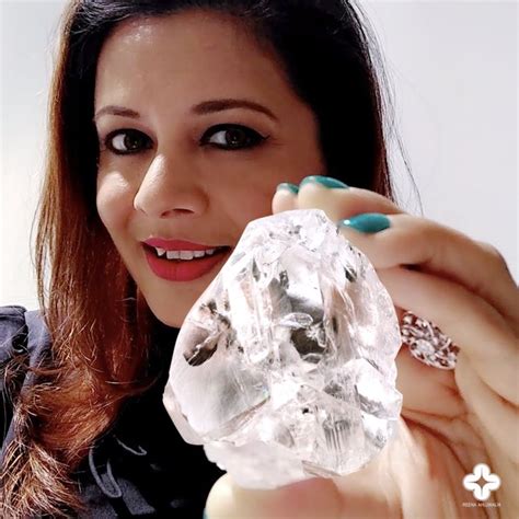 Reena Ahluwalia Holds The Worlds Fifth Largest Diamond The Lesetho