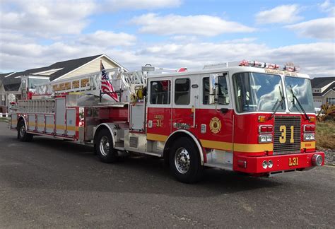 Pfd Ladder 31 Fire Trucks Fire Rescue Rescue Vehicles