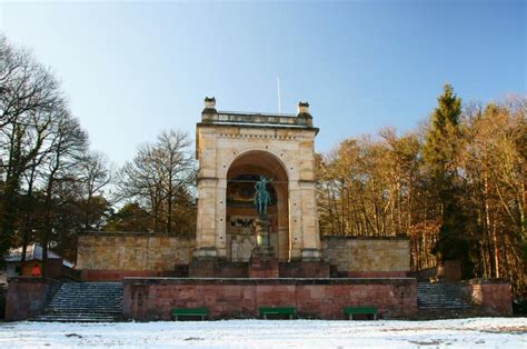 Edenkoben utc/gmt offset, daylight saving, facts and alternative names. Sieges- Friedensdenkmal in Edenkoben / Pfalz Foto & Bild ...