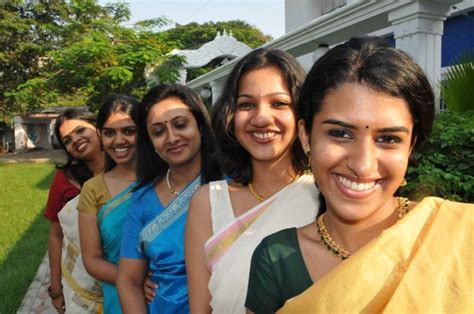 Cinima Snacks Sexy Kerala Girls Part9