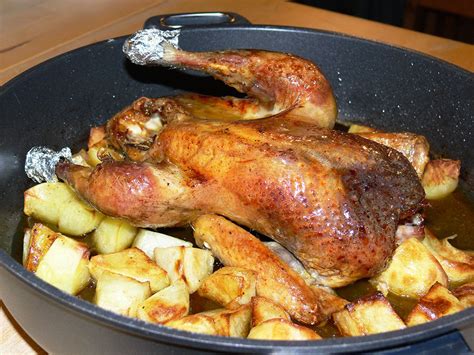 A natale vince la tradizione capponi tacchinelle e faraone. Faraona al forno - La cuoca del Presidente