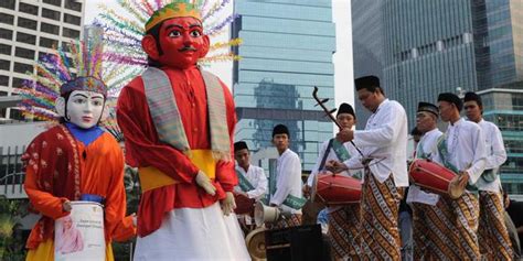 Lagu y suku moto ku y suku dari anak dara ku ubah jadi janda. Tradisi Lebaran ala Betawi | merdeka.com
