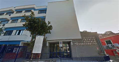 Ischia, restituito agli studenti l'istituto "Mattei" - Ildenaro.it