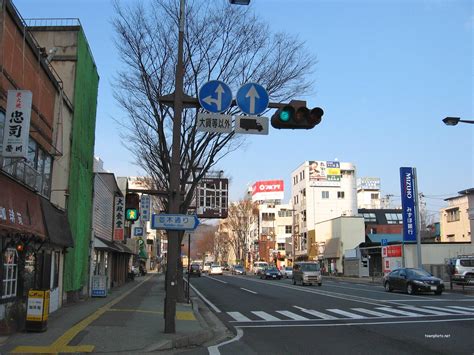 Fukushima prefectural office at time of earthquake occurrence.the japanese text is followed by an english translation.福島県庁内で、地震発生の瞬間を捉えた映像。震度5強。 （写真60枚）福島市の繁華街 パセオ470と並木通りの紹介