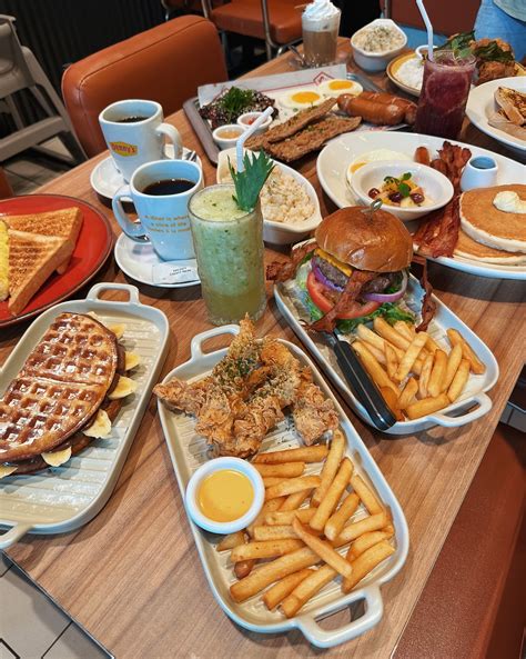 Where to Eat in One Ayala: Denny’s, Randy’s Donuts, Secret Recipes