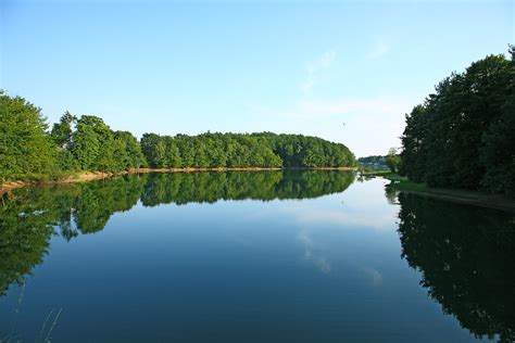Außer dem motorbootfahren ist die ausübung aller wassersportarten erlaubt. Bevertalsperre | Objektansicht