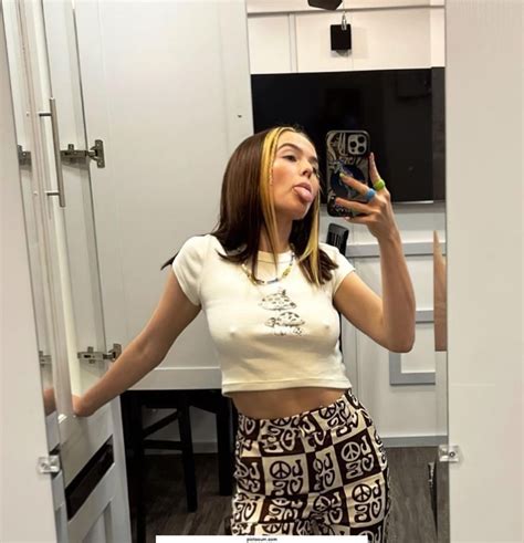 Zoey Deutch Nipples See Through Selfie Xpicsly