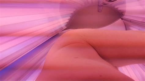 Showing Off My Body In A Solarium Xhamster
