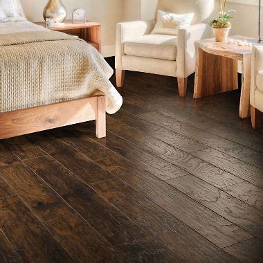 Coming in a range of wood and stone looks, laminate perfectly replicates the beauty of natural products so convincingly that it's very hard to tell them apart. Laminate Flooring - Kitchens, Bathrooms - Choose at Home ...