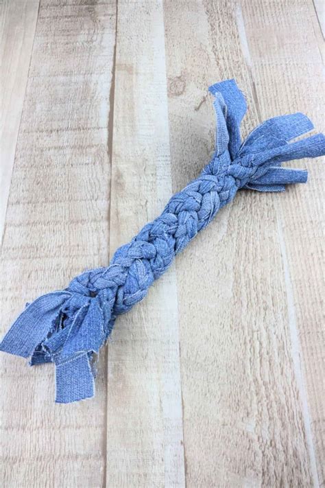 10 Minute Diy Dog Toy Using Old Jeans House That Barks