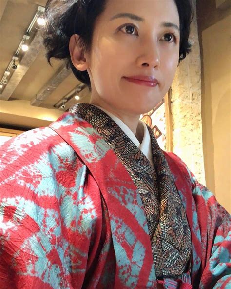 岡田育さんのインスタグラム写真 岡田育instagram 「👘🍷🍦🍷👘 My Kimonos Are Almost All Secondhand Thrifted And I Don’t
