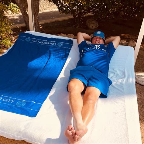 Gavin hunt (born 11 july 1964) is a south african former football (soccer) player and coach currently managing premier soccer league club bidvest wits. Foxes Fans on tour - Leicester Till I Die