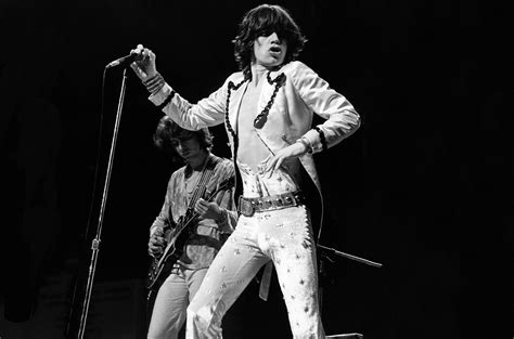 Moves Like Jagger 10 Rolling Stones Videos Showing Off Mick Jaggers