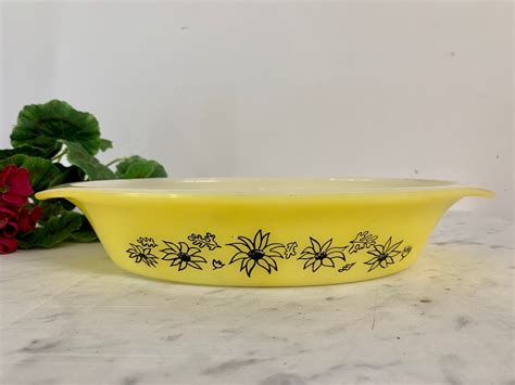 Vintage Agee Pyrex Yellow Flannel Flower Dish Free Shipping Etsy